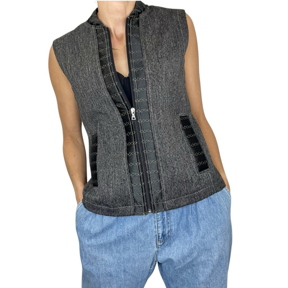 Vintage Glensport Canada grey black satin detail boxy full zip vest 8P